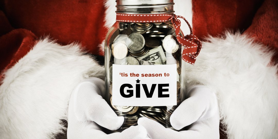5 Ways To Give Back This Holiday Season